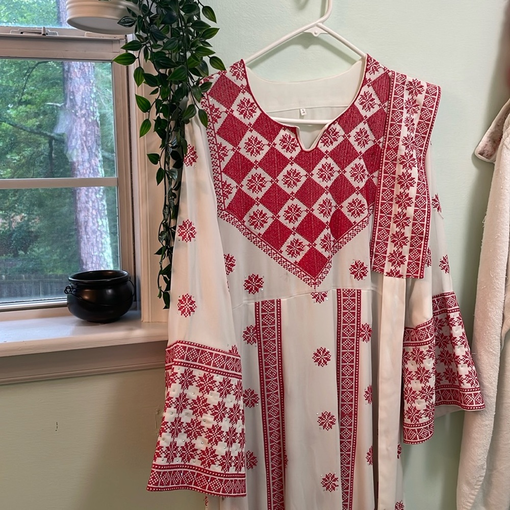 Traditional Authentic Palestinian Thobe